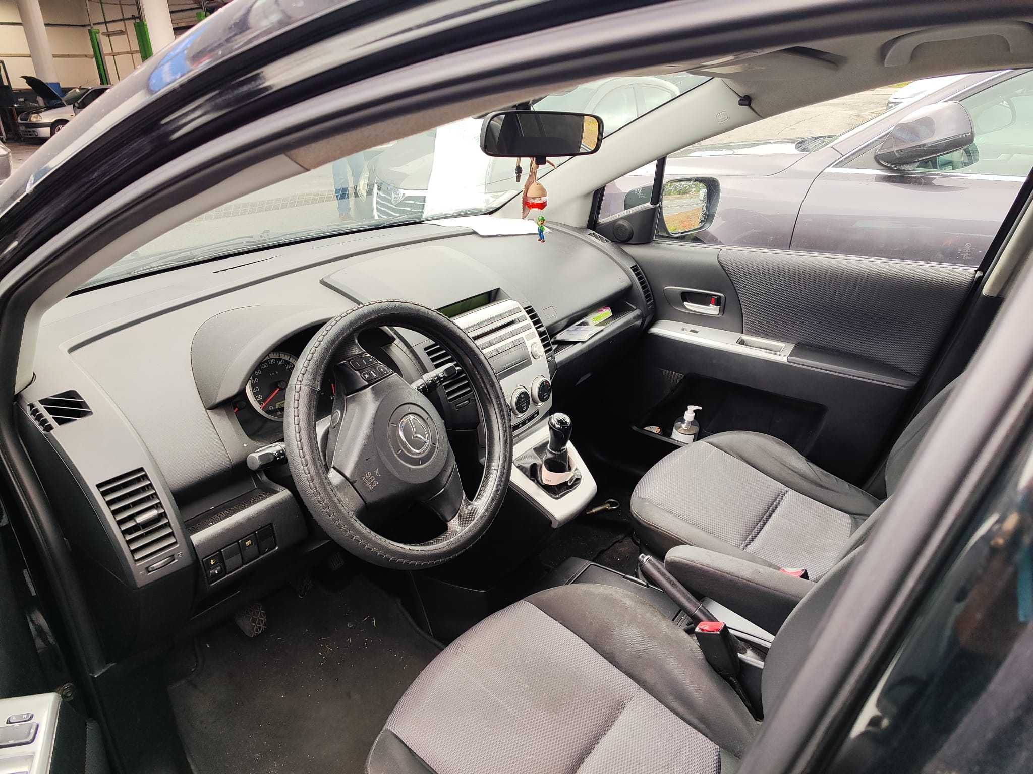 MAZDA 5, 7 lugares a diesel - junta da colaça avariada