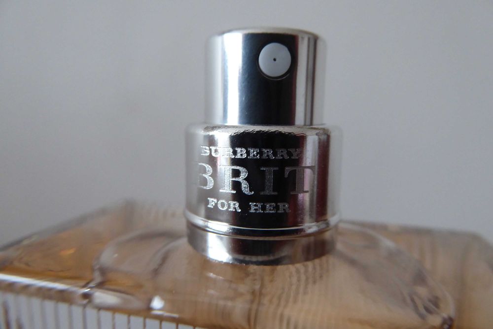 BURBERRY Burberry Brit EDT dla kobiet 50 ml nowe bez kartonika