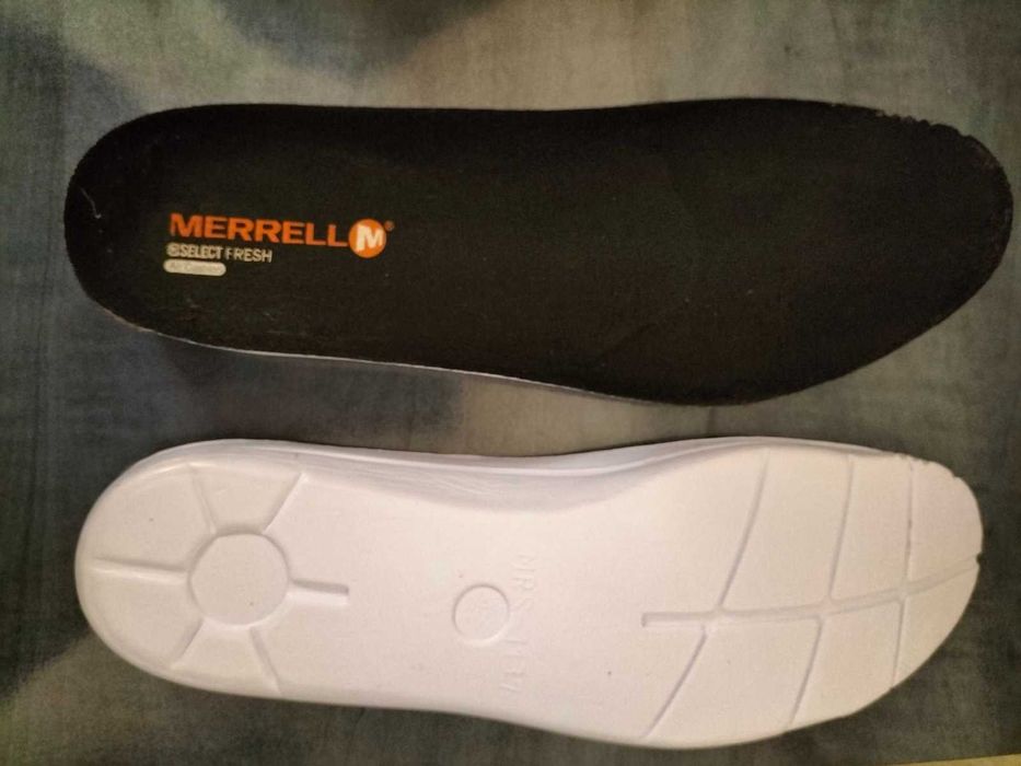 Жіночі черевики утеплені Merrell Aurora