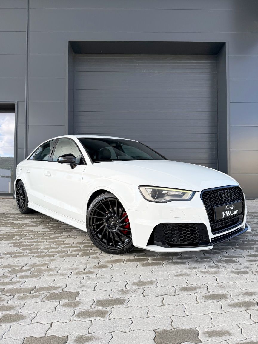 Audi A3 limousine SLine LooK RS3