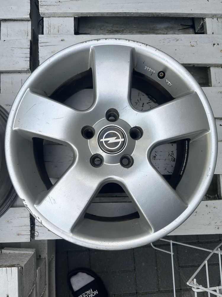 4 Koła aluminiowe 5x110/7JX16H2/ ET42 Opel Astra