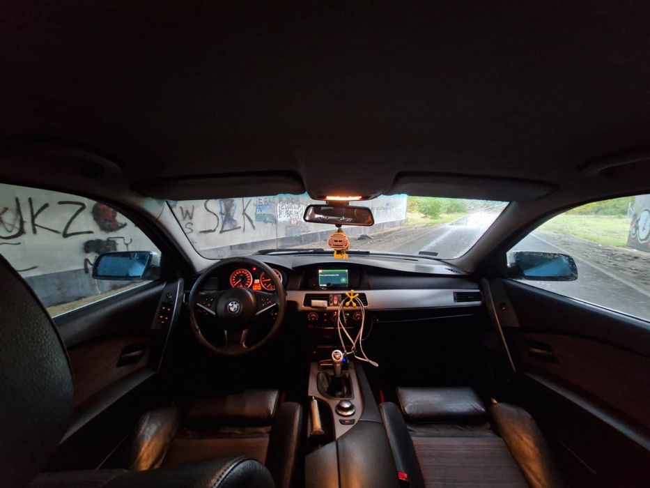 BMW E60 530D 218 HP 2004 R. Sprzedam lub zamienie na LT z paką
