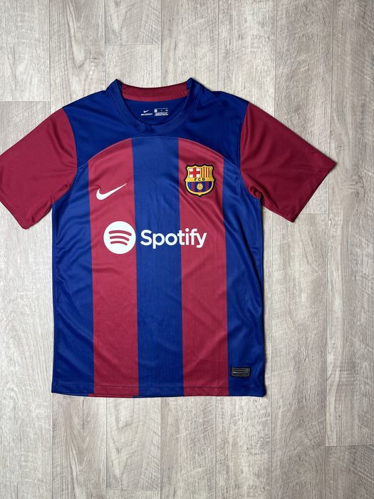 Футболка Nike Barcelona размер S оригинал футбольная спортивная найк