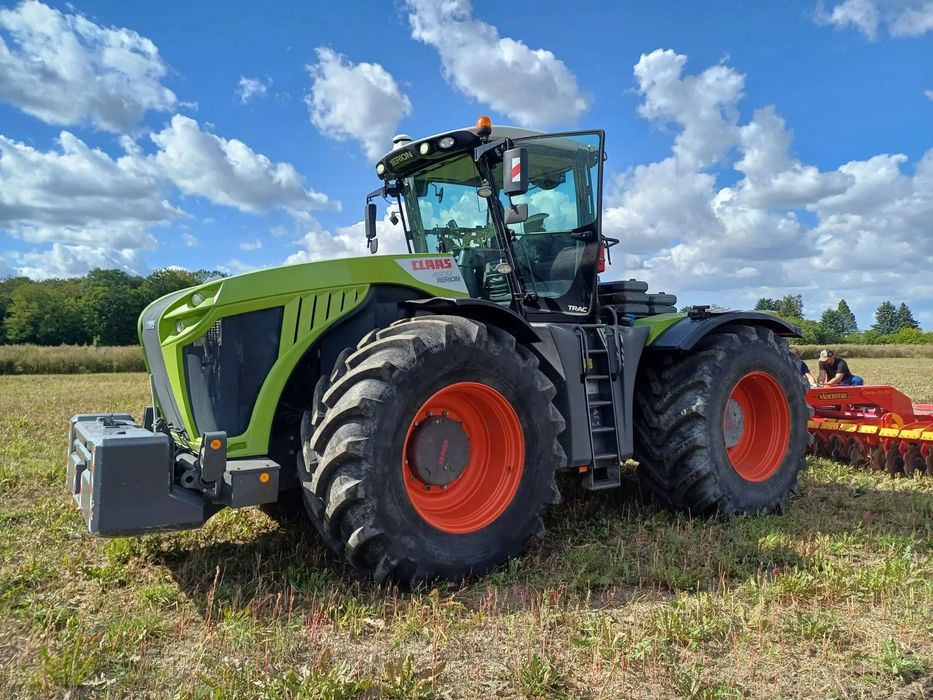 Claas Xerion 4500  Ciągnik rolniczy Claas Xerion 4500
