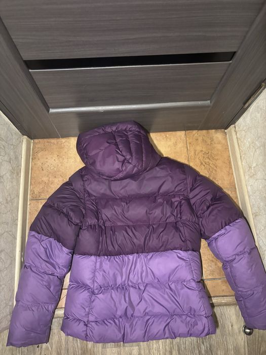 Продам пуховик helly hansen