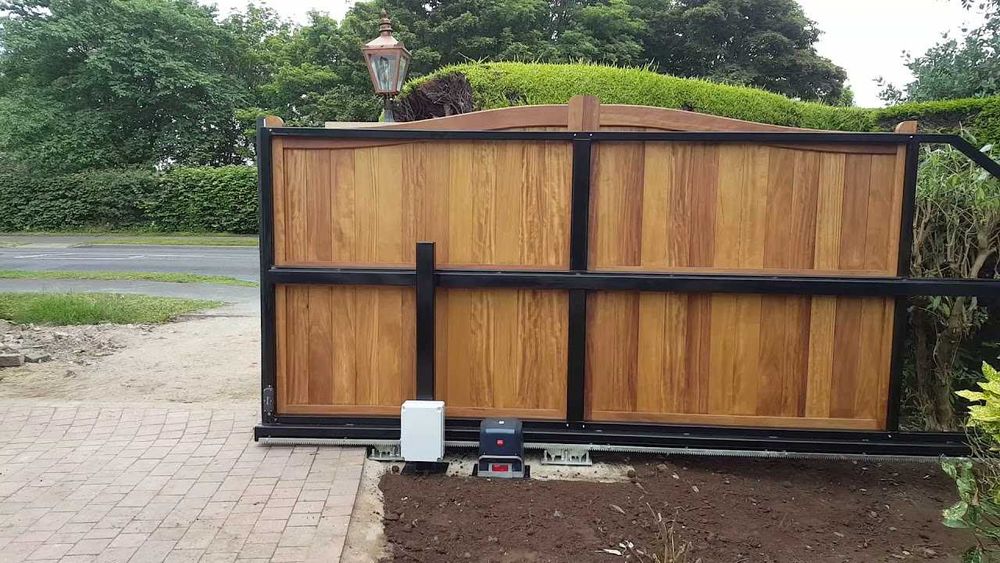 Bramy przesuwne stalowe – projekt, produkcja i montaż | Trójmiasto