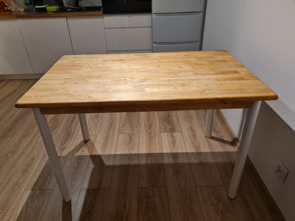 Stół drewniany 120x75cm, blat lite drewno.