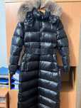 Жіночий пальто-пуховик Moncler