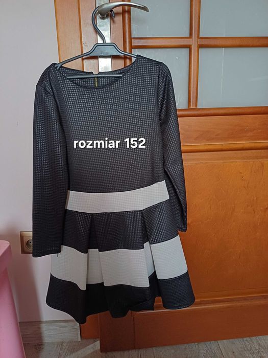 Sukienka 3/4 plisowana 152