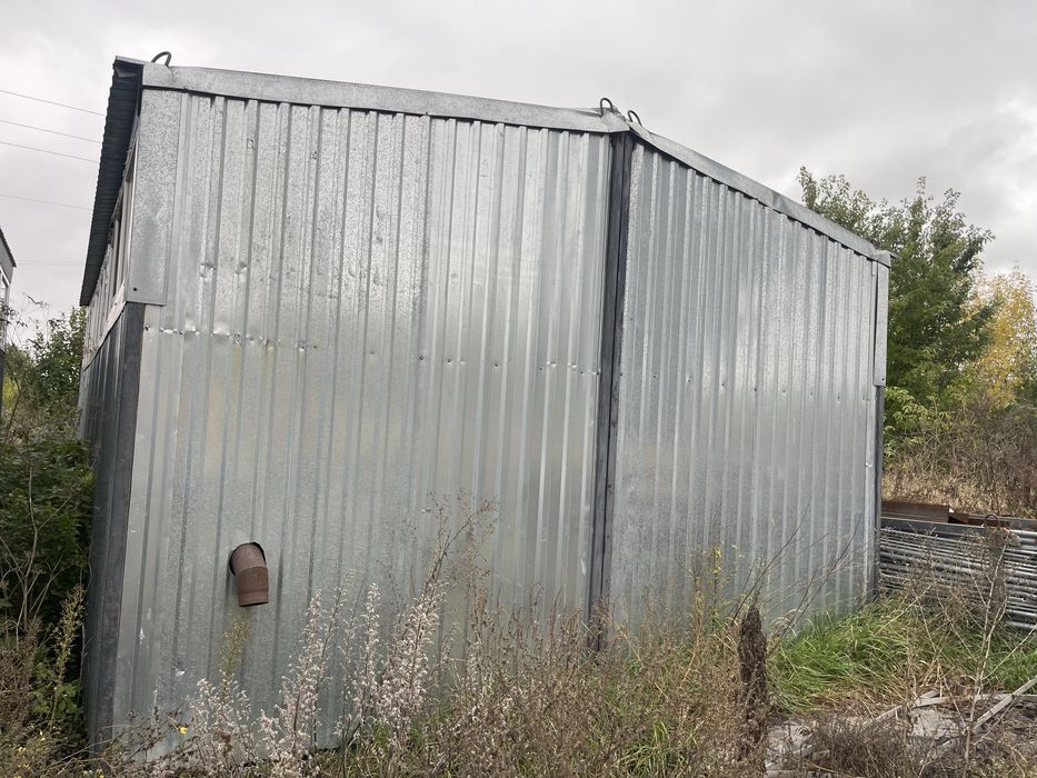 Продам битовку побутівку з двух частин