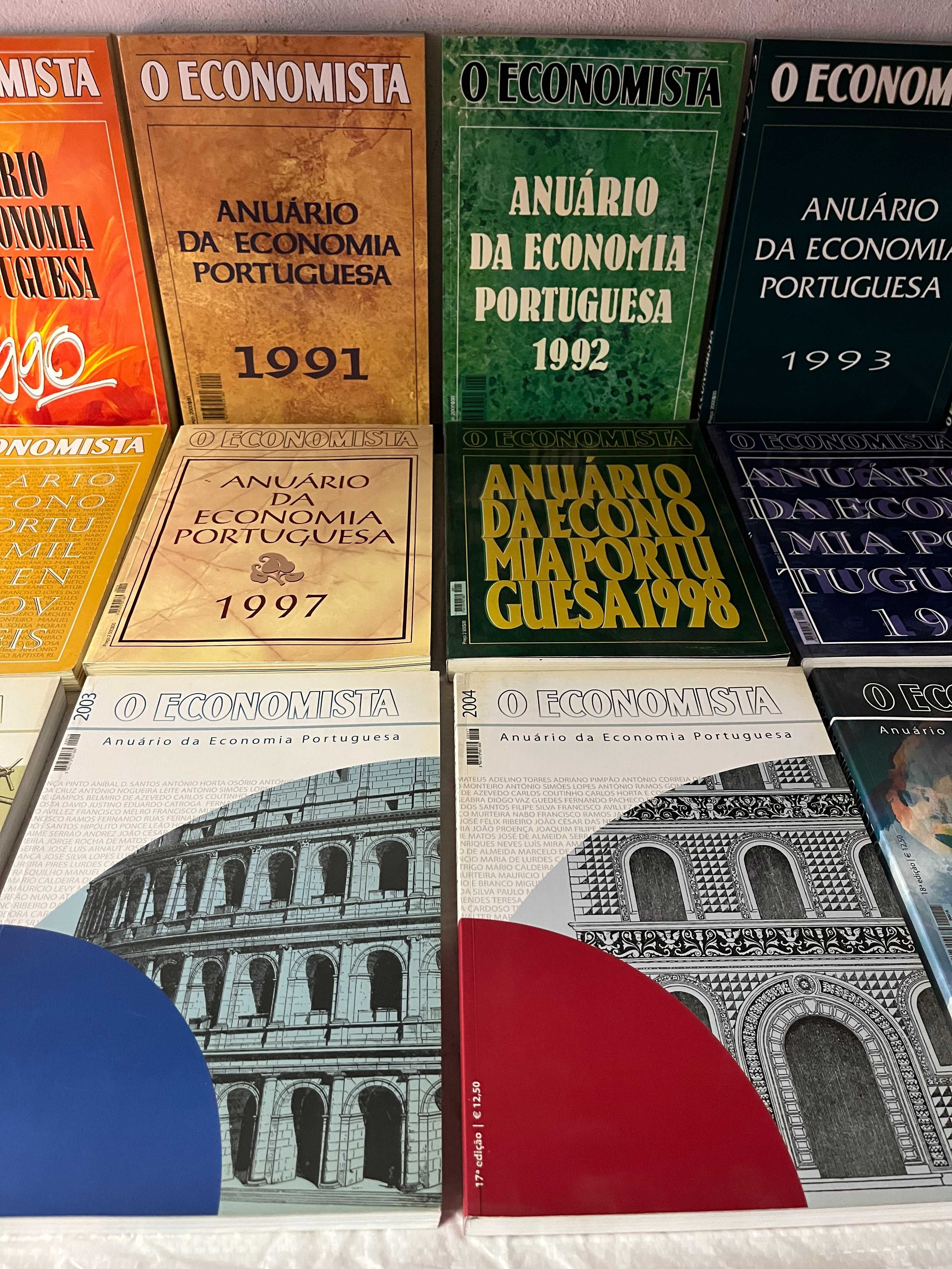 Lote de16 números do Anuário da Economia Portuguesa - 15 €