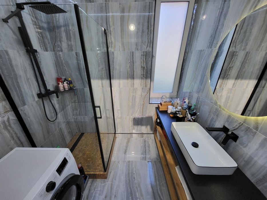 Продається Шикарна 2 кімната квартира в центрі міста.