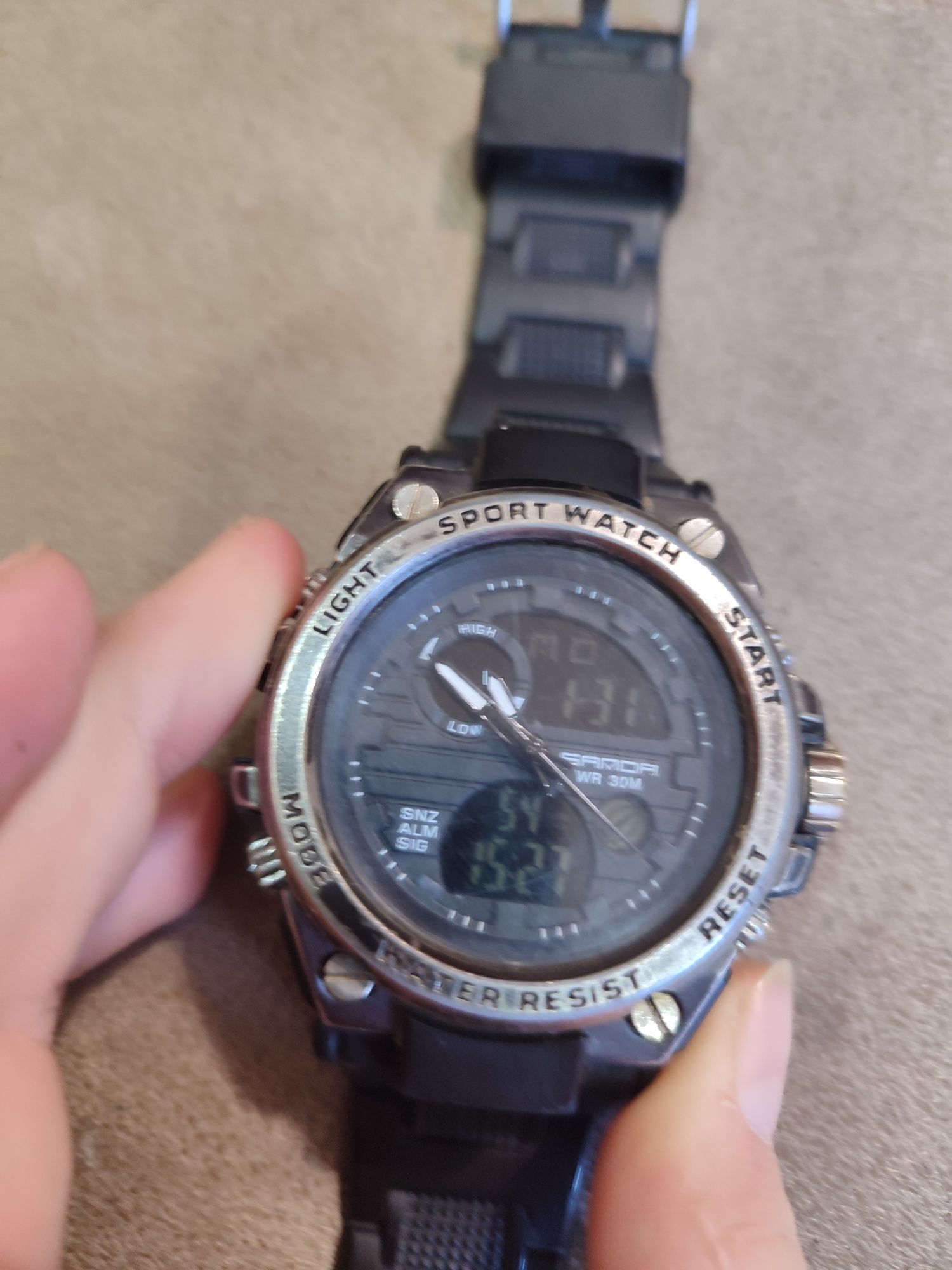 Продається годинник sport watch