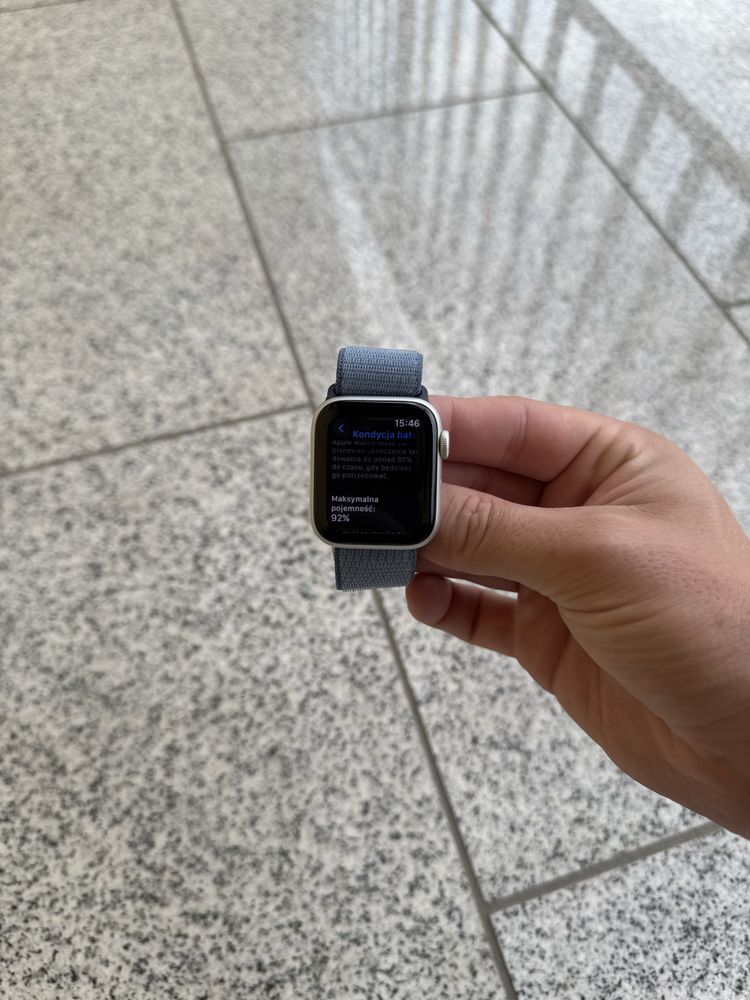 Apple Watch SE 2 40mm, Bateria 92%, Stan Idealny