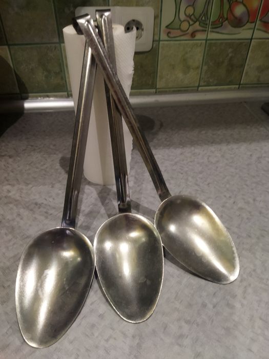 Ложка нержавійка велика для кухні.Часів радянського періоду.