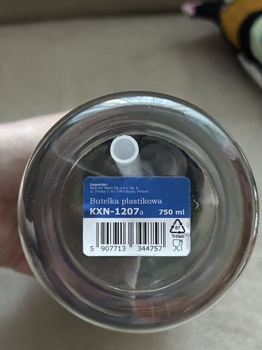 Bidon z rurką i uchwytem 750ml