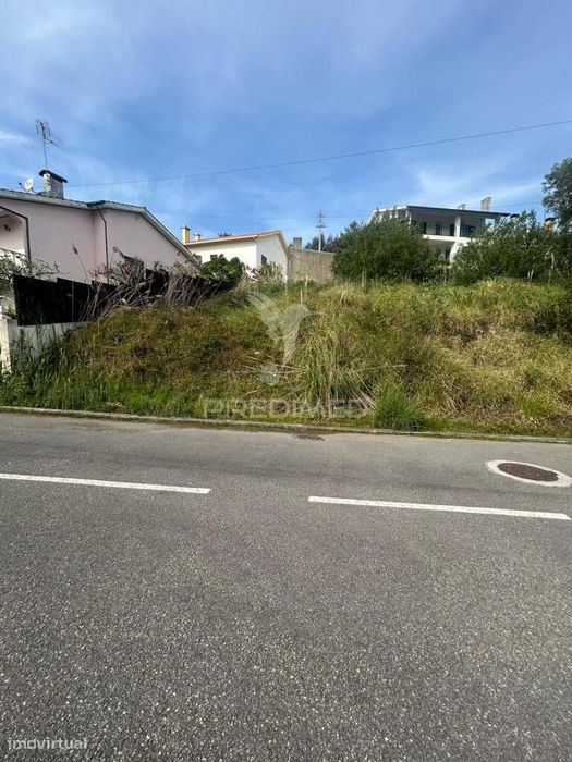 Terreno Urbano com 235m² Oliveirinha, Aveiro