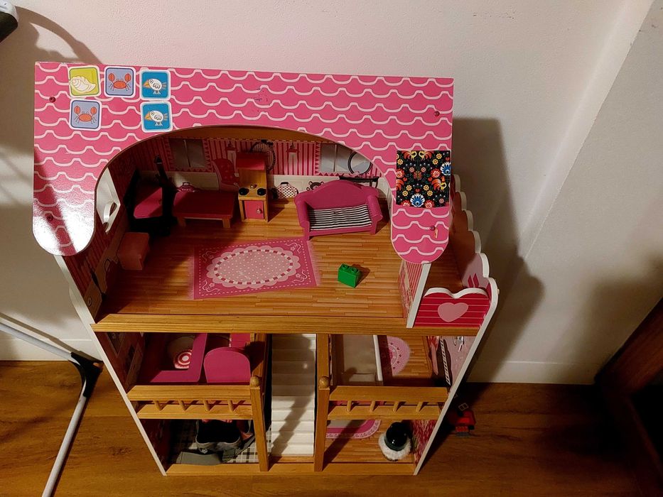 Domek dla lalek jak nowy