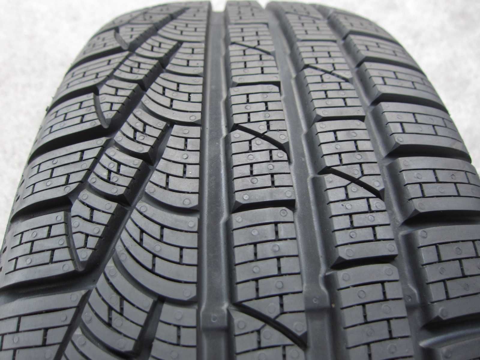 2x Pirelli Winter Sottozero Serie 2 235/55R18 8,3mm