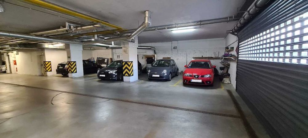Miejsce postojowe w garażu przy ul. Tajemna 4 Warszawa