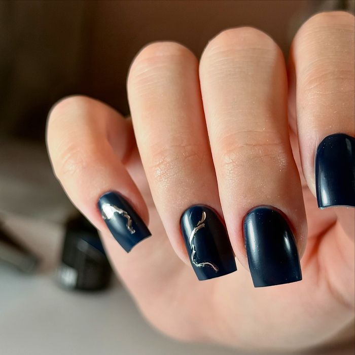 Манікюр у Львові | Покриття гель-лаком | Зміцнення | Дизайн)