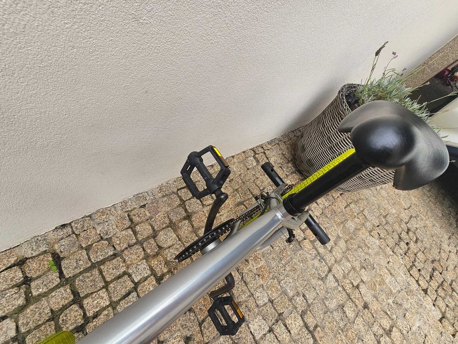 Bicicleta BMX criança 20" Wipe 9-14 anos cinza BTWin - inclui peseiras