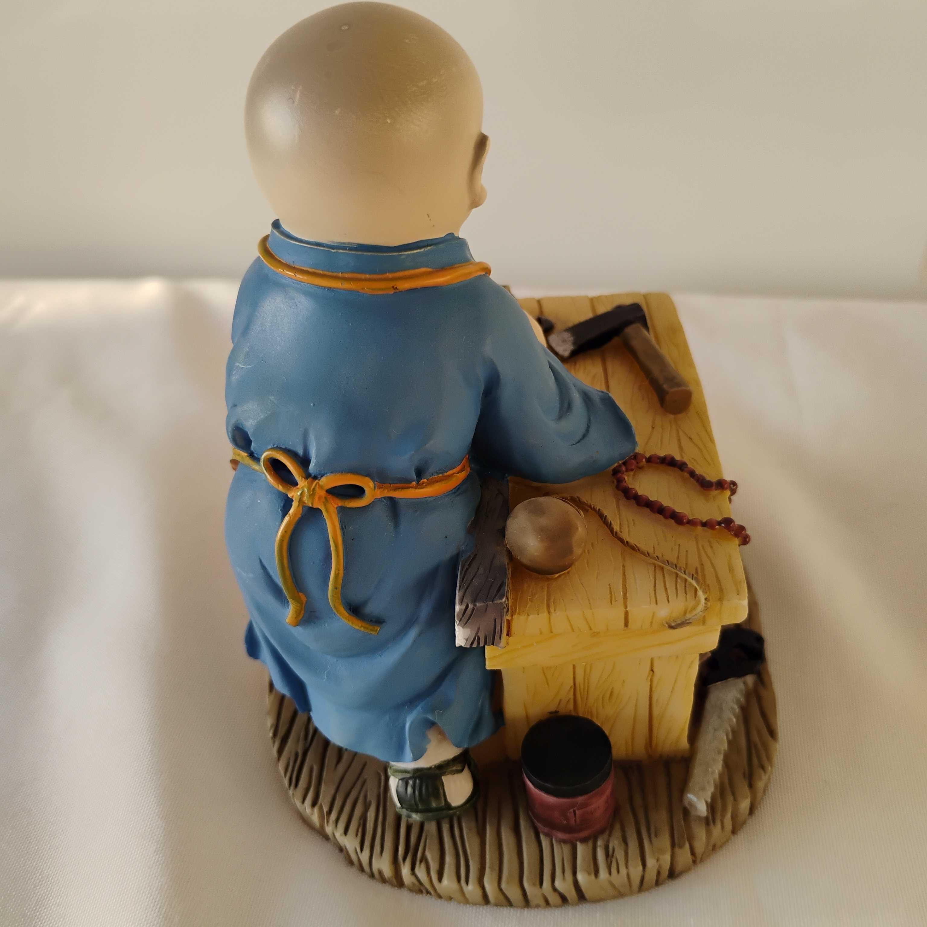 Figurka Mnicha Stolarza ceramika