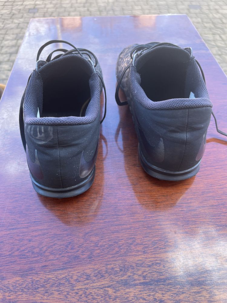 Сороконіжки Nike