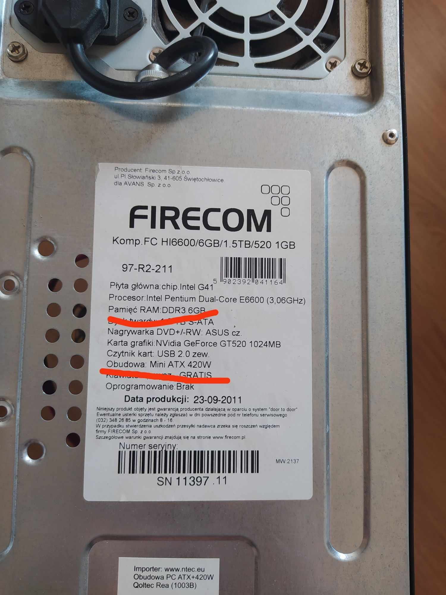 Komputer stacjonarny Firecom z 2011 roku