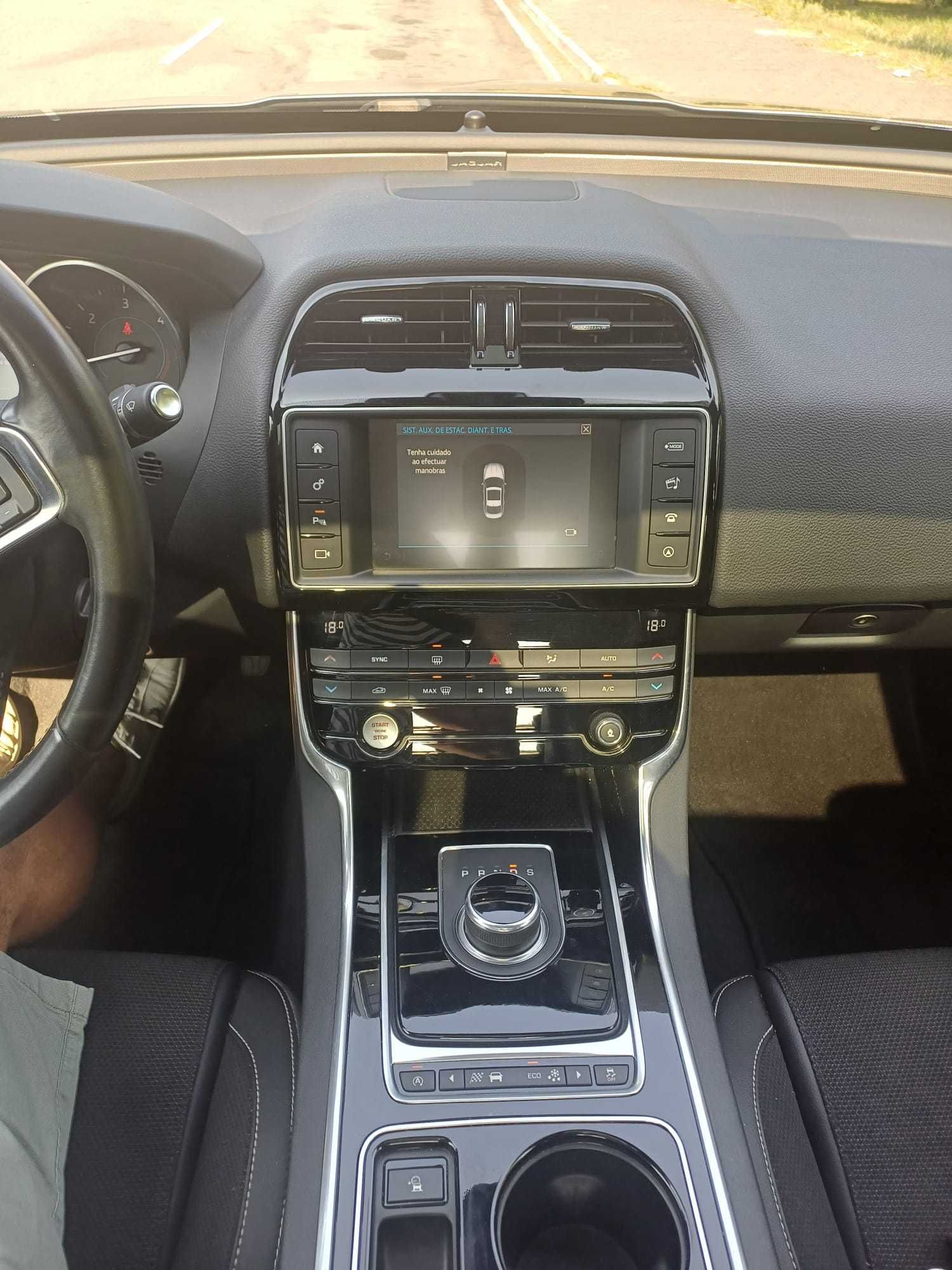 Vendo Jaguar XE R-Sport