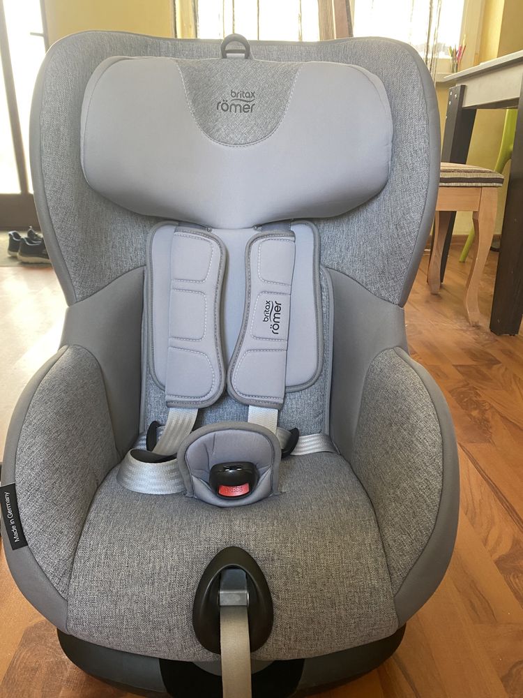 Автокрісло Britax Romer TRIFIX2 i-SIZE