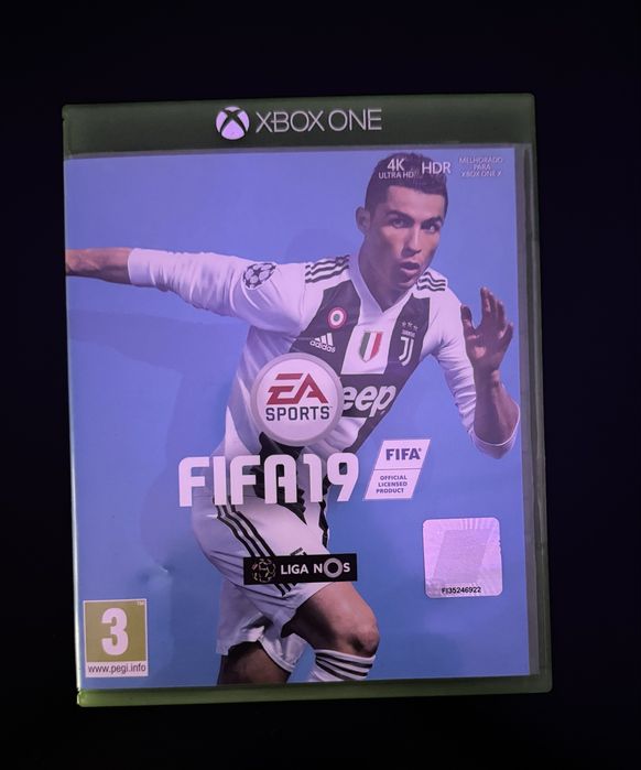 Xbox One X edição Hyperspace 1tb + 5 jogos