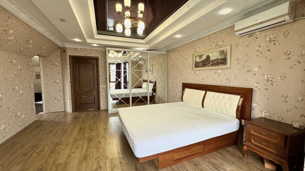 Просторий будинок з каміном! Бомбосховище. Ремонт, ландшафт.