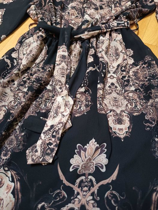 Sukienka włoska czarno-beżowa  S/M