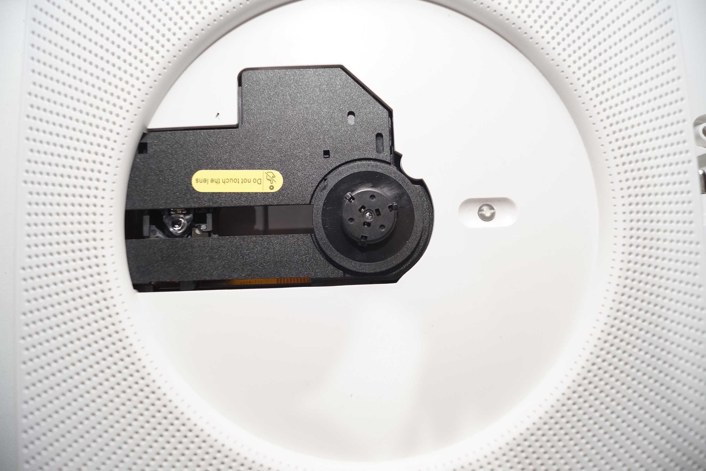 Przenośny naścienny odtwarzacz CD Player Bluetooth FM Głośnik KC-808