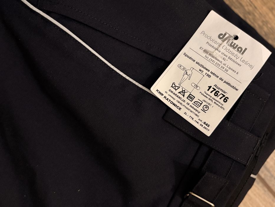 Spodnie , policja , letnie