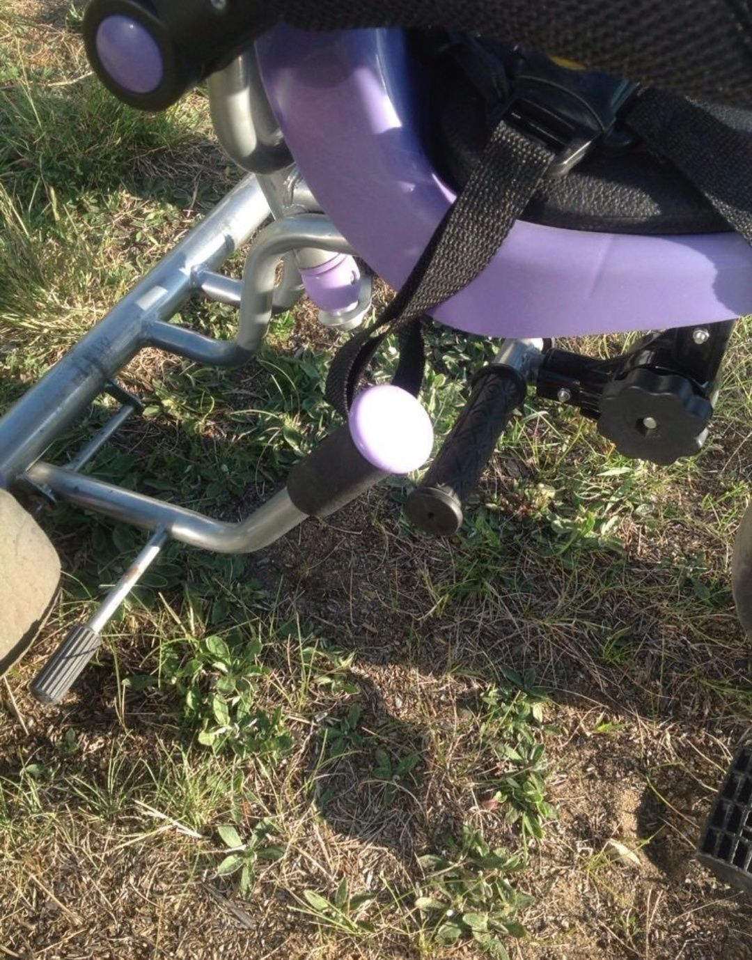 Trójkołowy fioletowy rowerek dla dziewczynki rower dla dzieci