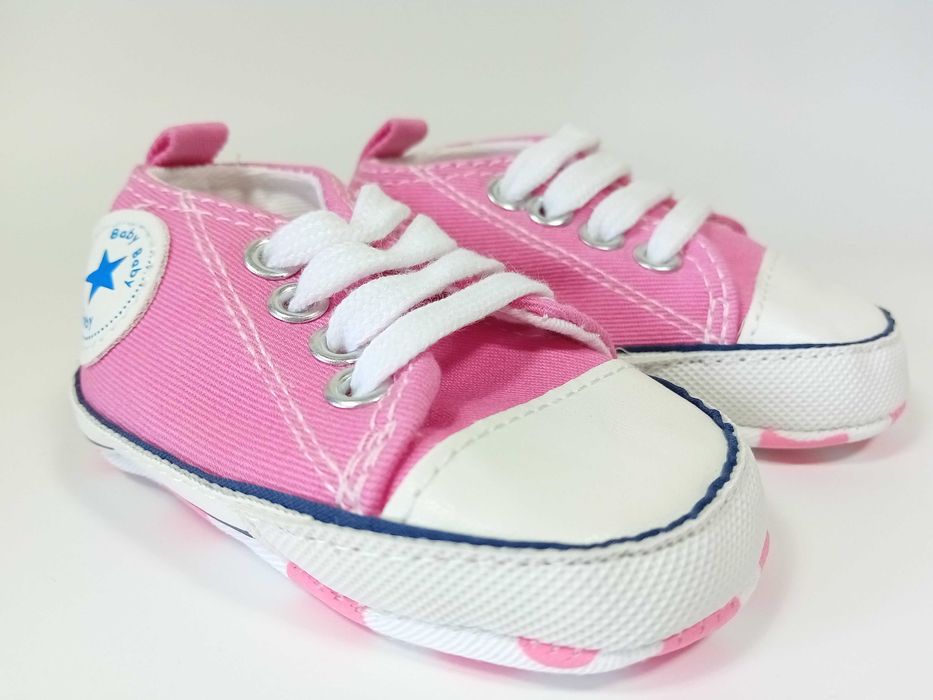 Ténis bebé novos - tamanho 11 - cor rosa