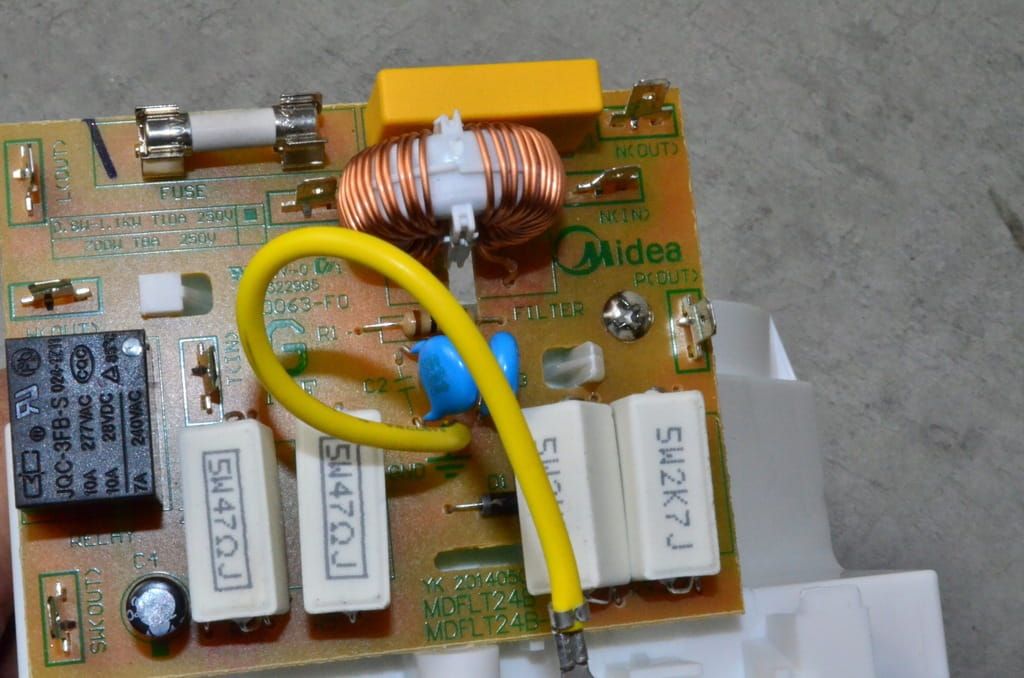 Moduł płyta główna + wentylator do mikrofalówki Toshiba MW2-MM20PF