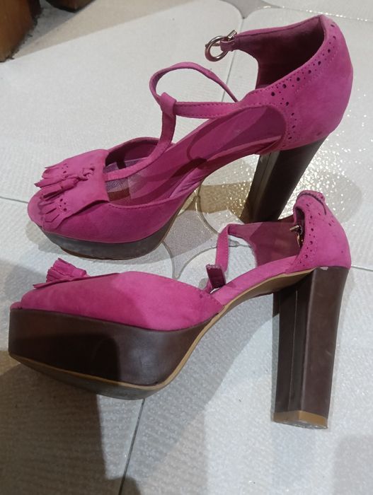 Sapato rosa fúcsia Buonarroti