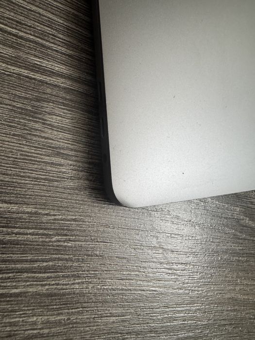 Macbook Pro 13 a1706 256ssd i5