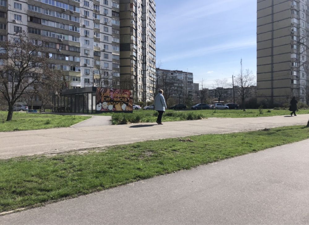 Аренда павильона (МАФа) 30 или 15м2 Бальзака 54 можно пекарню, овощи!!