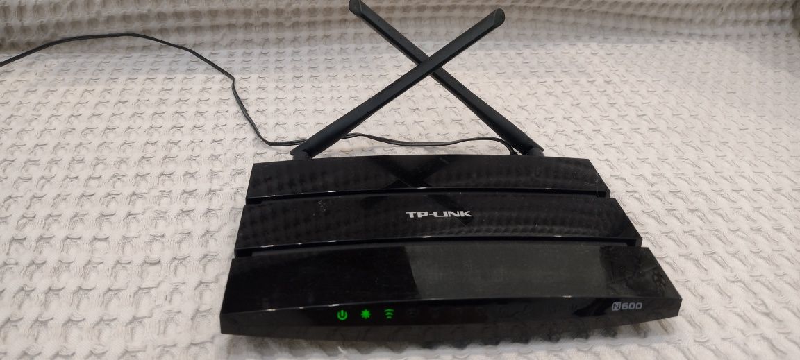 Wi-Fi роутер TP-Link TL-WDR3500 (серія N600) - у чудовому стані