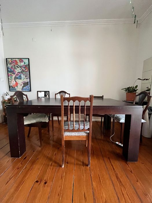 Doa-se mesa de jantar