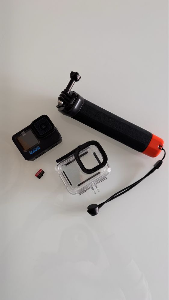 Gopro 10 + handler + caixa estanque + cartao memoria