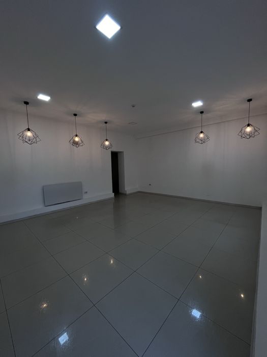 Здається приміщення під будь який вид діяльності ,центр Виноградів