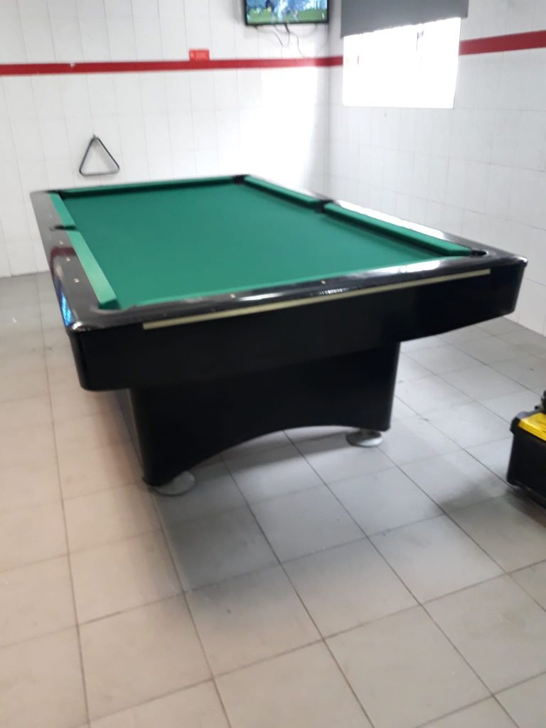 Mesa de snooker usada em bom estado