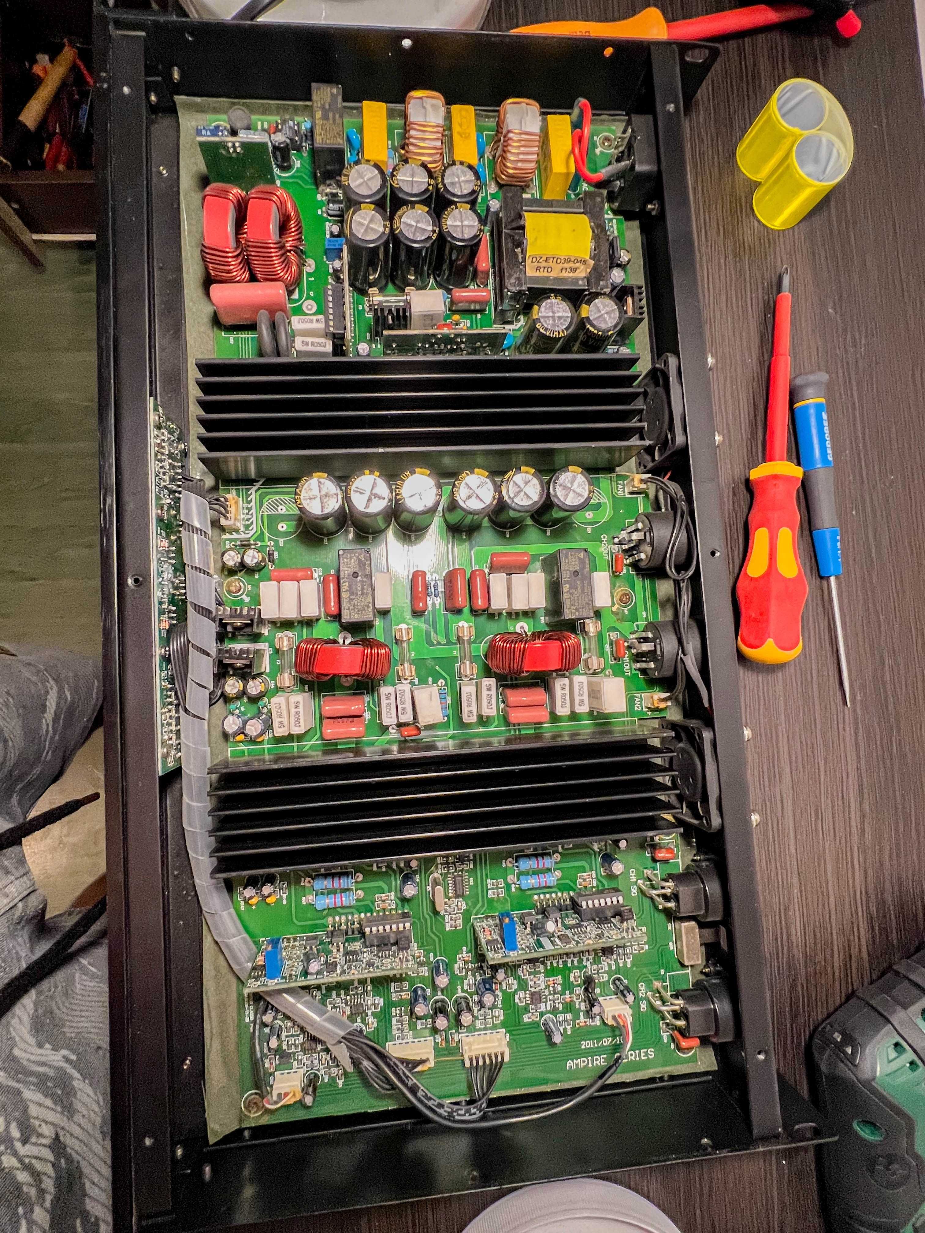 Końcówka mocy 720w  Reloop Ampire D720 cyfrowa okazja