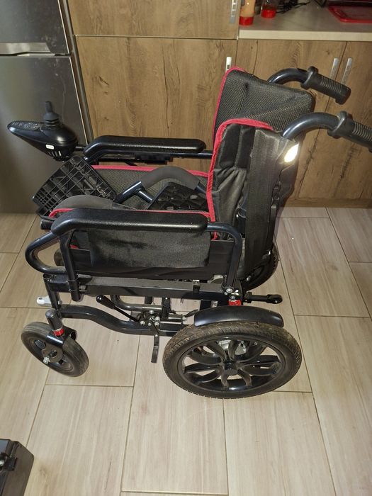 Wózek inwalidzki elektryczny