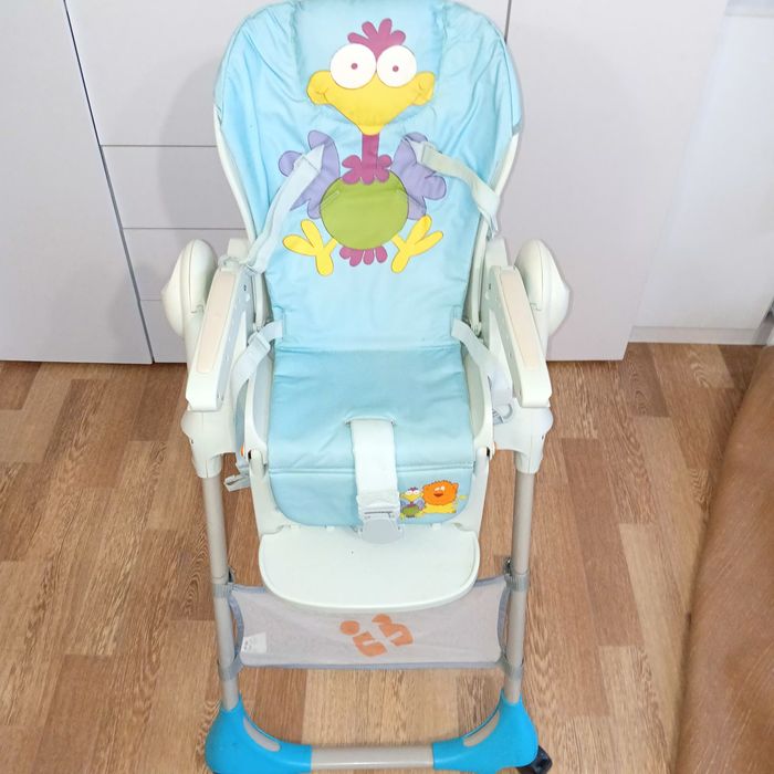 Стільчик для годування carrello